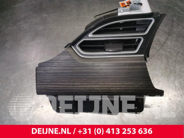 Tesla Model S Luchtrooster Dashboard O176459