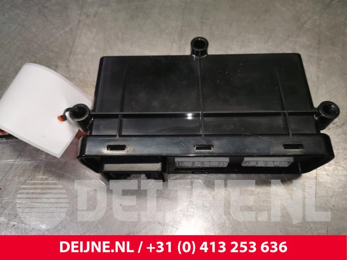 Tesla Model S Zentralverriegelung Modul O176550