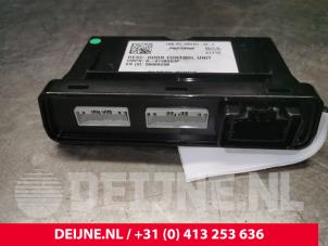 Tesla Model S Central door locking module O176550 photo 2