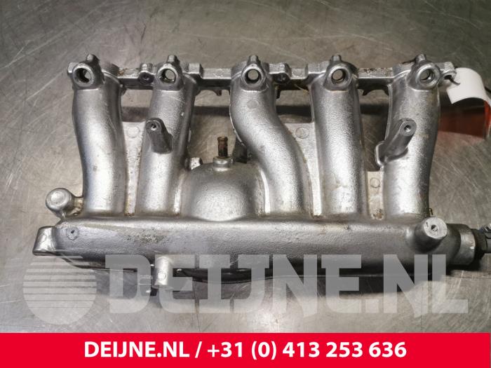 Volvo XC70 Intake manifold O176557
