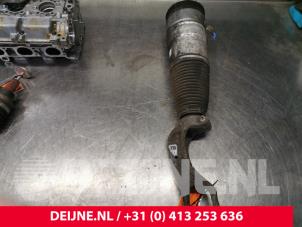 Tesla Model S Stoßdämpferstrebe links vorne O176582 foto 3