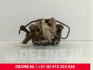 Citroen Berlingo Rear brake calliper, right O176639 photo 3