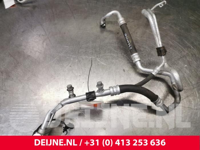 Tesla Model S Air conditioning line O176676