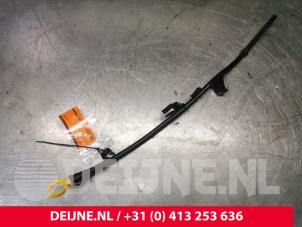 Gebruikte Peilstok Olie Volkswagen Transporter T6 2.0 TDI DRF Prijs € 18,15 Inclusief btw aangeboden door van Deijne Onderdelen Uden B.V.