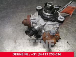 Volvo V70 Mechanical fuel pump O176740 photo 2