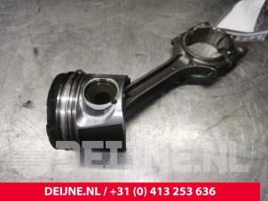 Volvo V70 Pleuelstange O176814 foto 2