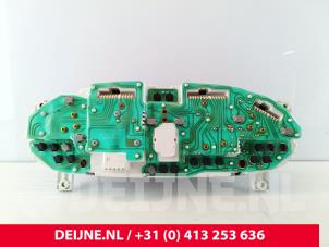 Hyundai H200 Odometer KM O176772 photo 2