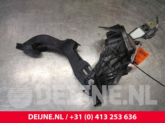 Peugeot Expert Koppelingspedaal O176858