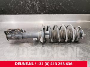 Gebruikte Mac Phersonpoot rechts-voor Ford Transit Courier 1.0 Ti-VCT EcoBoost 12V Prijs € 90,75 Inclusief btw aangeboden door van Deijne Onderdelen Uden B.V.