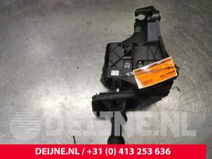 Peugeot Partner Versnellingspook O176933 foto 2