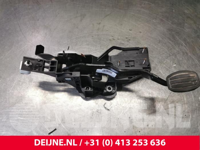 Peugeot Partner Brake pedal O176937