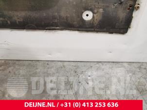 Opel Vivaro Minibus/van rear door O177027 photo 2