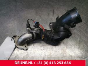 Renault Trafic EGR tube O177043 photo 3