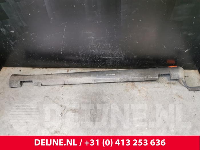 Tesla Model S Seitenschürze links O176949