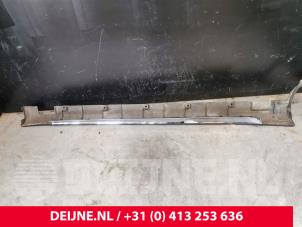 Tesla Model S Side skirt, left O176949 photo 2