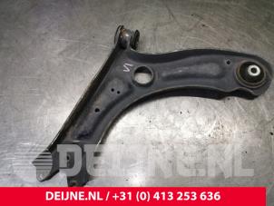 Volkswagen Jetta Front lower wishbone, right O177164 photo 3