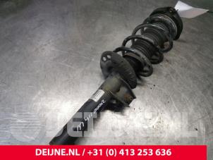 Volkswagen Jetta Front shock absorber rod, left O177166 photo 2