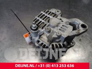 Alternator van een Renault Master II (FD/HD) 3.0 dCi 16V 140 2004