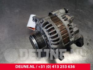 Alternator van een Renault Master II (FD/HD) 3.0 dCi 16V 140 2004