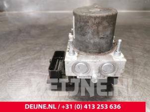 Opel Movano ABS Pomp O177195 foto 3