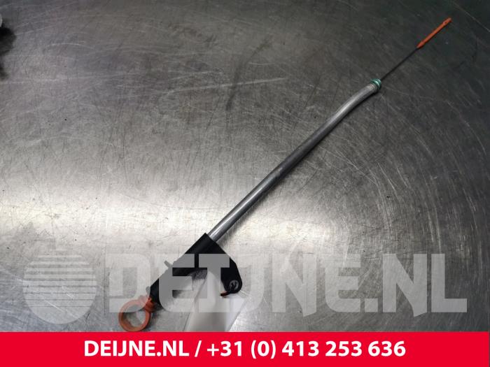 Peugeot Partner Ölmessstab O177249