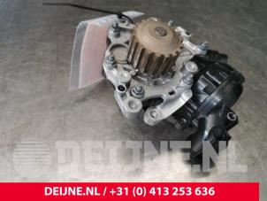 Peugeot Partner Waterpomp O177258 foto 2