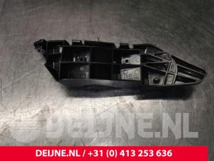 Nieuwe Bumpersteun rechts-voor Fiat Sedici (189) 2.0 D Multijet Prijs € 18,15 Inclusief btw aangeboden door van Deijne Onderdelen Uden B.V.