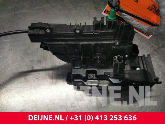 Mercedes V-Klasse Deurslot Mechaniek 2Deurs links O177519