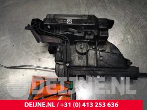 Mercedes V-Klasse Deurslot Mechaniek 2Deurs links O177519 foto 2