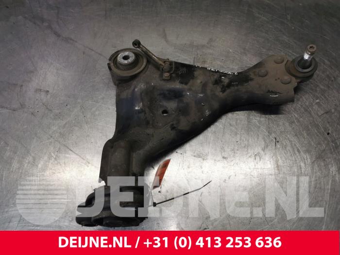 Mercedes V-Klasse Draagarm onder links-voor O177522