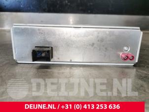 Mercedes V-Klasse Multi-media control unit O177592 photo 2