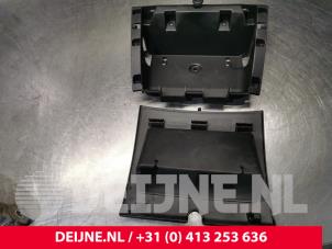 Iveco New Daily Handschuhfach O177616 foto 3