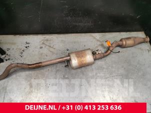 Gebruikte Katalysator Mercedes V (447.8) 2.0 300 d 16V Prijs € 605,00 Inclusief btw aangeboden door van Deijne Onderdelen Uden B.V.