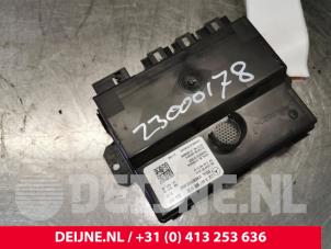 Mercedes V-Klasse Schiebetür Steuergerät O177736 foto 2