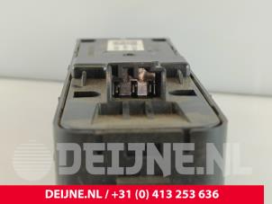 Volvo V40 Electric window switch O177803 photo 3