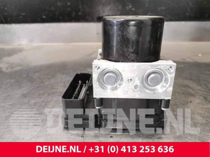 Volvo V40 ABS Pomp O178085