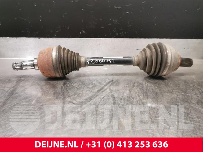 Volvo V70 Aandrijfas links-voor O178116