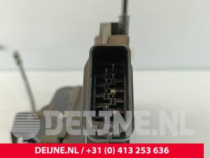 Volvo V70 Deurslot Mechaniek 4Deurs rechts-achter O178137 foto 3