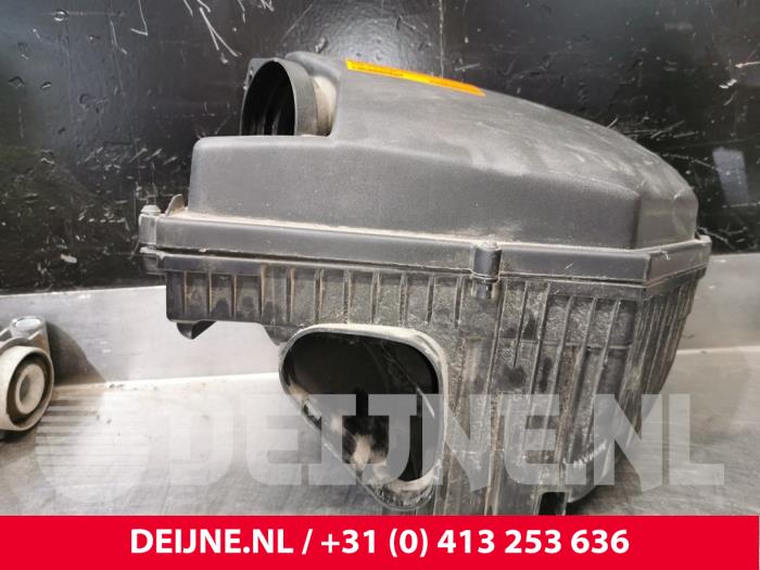 Volvo V70 Luftfiltergehäuse O178157