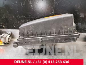 Volvo V70 Luftfiltergehäuse O178157 foto 3