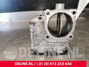 Volvo V70 Throttle body O178201 photo 2