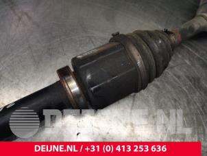 Volvo V70 Aandrijfas rechts-voor O178214 foto 2
