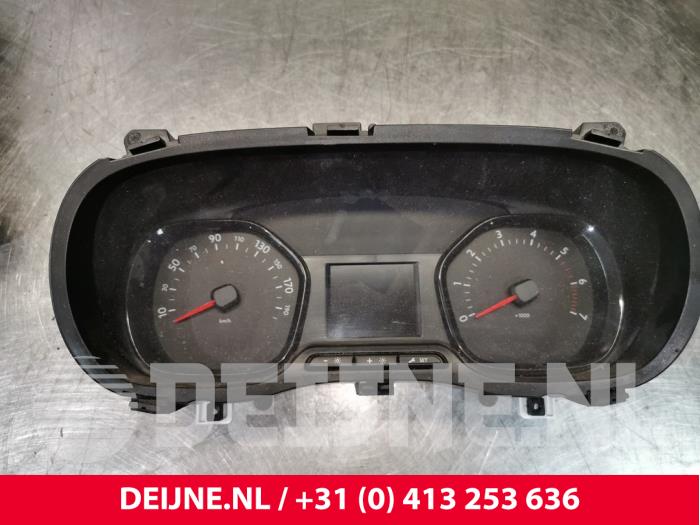 Toyota Pro-Ace Kilometerteller KM O178288