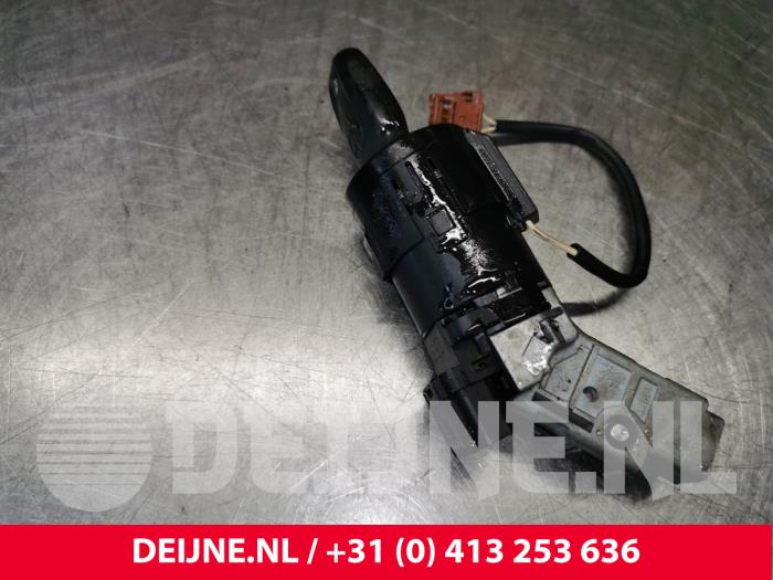 Toyota Pro-Ace Kontaktslot+Sleutel O178289