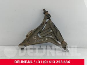 Volvo 850 Front lower wishbone, right O178472 photo 2