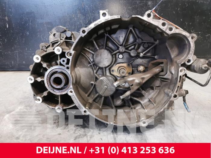 Gebruikte Versnellingsbak Volvo 850 Estate 2.5i T 20V AWD Prijs € 350,00 Margeregeling aangeboden door van Deijne Onderdelen Uden B.V.