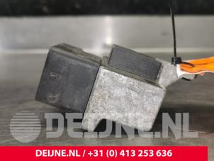 Opel Movano Glow plug relay O178595 photo 2