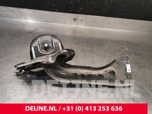 Volvo C40 Lower wishbone, rear right O178653 photo 3