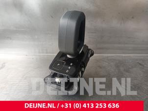 Gebruikte Versnellingspook Volvo C40 Recharge (XK) Recharge Twin 78 kWh Prijs € 108,90 Inclusief btw aangeboden door van Deijne Onderdelen Uden B.V.