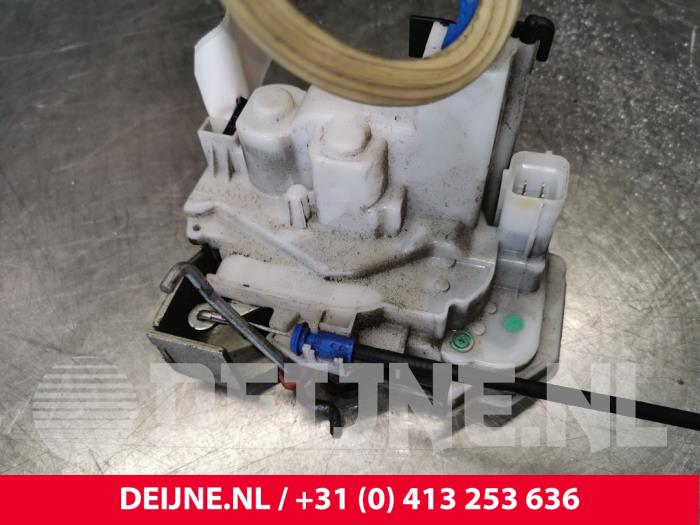 Fiat Doblo Door lock mechanism 2-door, left O178722